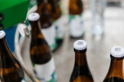 Российским пивоварням облегчили процесс цифровой маркировки 