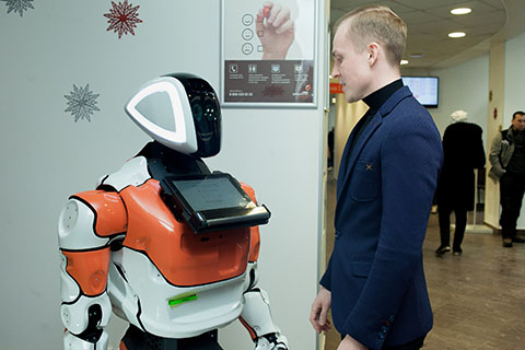 Promobot успешно прошёл испытание в качестве сотрудника МФЦ