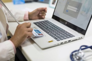 HP EliteOne 800 G4 23.8 Healthcare Edition